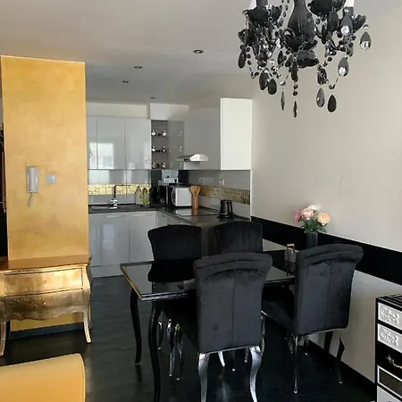 Ah Luxury Galerka Кошице